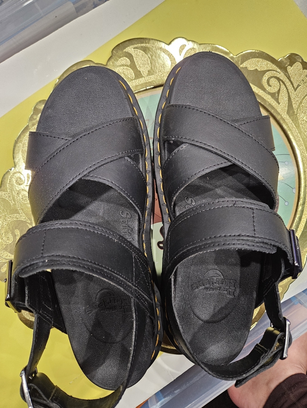 Dr. Martens Voss 2  Leather Sandals SZ 9 WORN ONCE LIKE NEW CONDITION.
